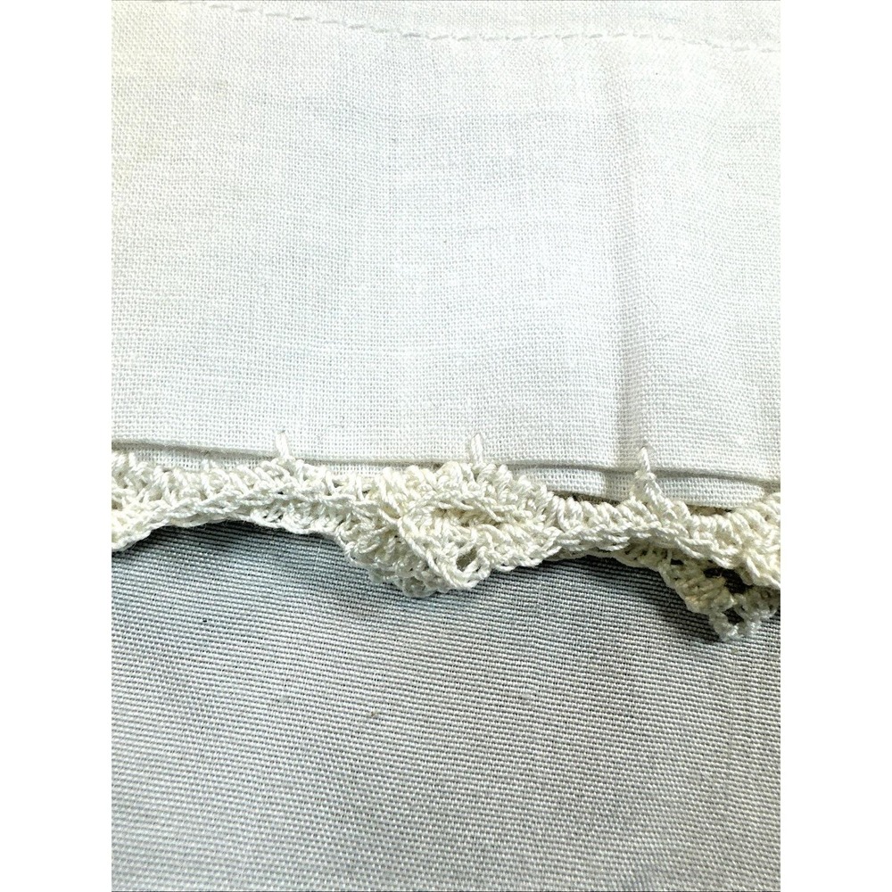 Pair Of Vintage Large 33" x20" White Pillowcases With Flower Embroidery NWOT - Picture 8 of 11